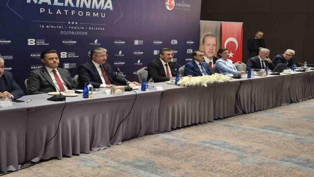 Cumhurbaşkanı Yardımcısı Yılmaz: "&Uuml;lkemiz b&uuml;y&uuml;meye devam ediyor"
