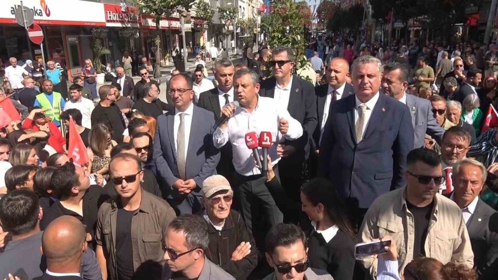 &Ouml;zg&uuml;r &Ouml;zel: "&Ccedil;ift&ccedil;iye ge&ccedil;im garantisi vereceğiz"
