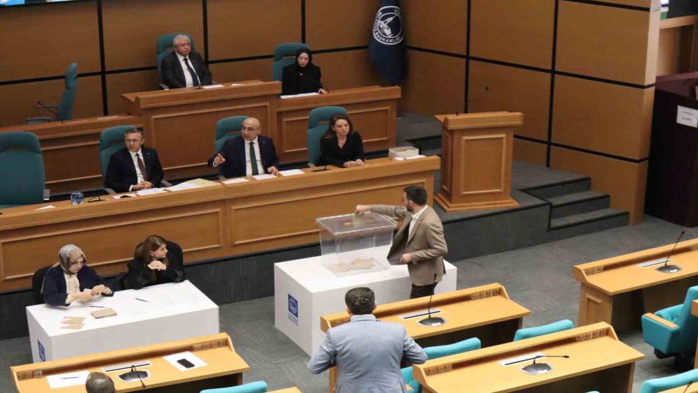 &Uuml;sk&uuml;dar Belediye Başkan Vekili Muhammed Emin Sarıoğlu oldu

