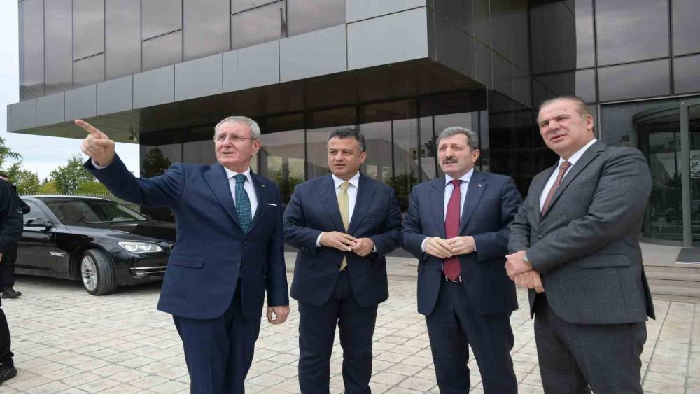 Tavlı ve Doğan&rsquo;dan Samsun TSO&rsquo;da yeni d&ouml;neme tebrik
