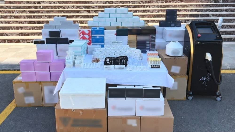 Mersin&rsquo;de 10 milyonluk ka&ccedil;ak dolgu ve estetik malzemesi operasyonu: 2 g&ouml;zaltı
