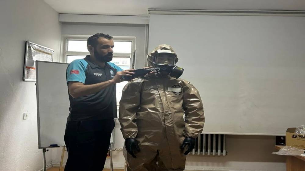 Sinop&rsquo;ta sağlık&ccedil;ılara KBRN farkındalık eğitimi
