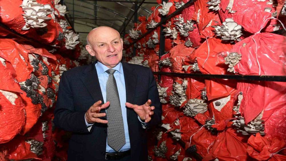 Başkan Kul: "&Uuml;reten kadınların yanında olmaya devam edeceğiz"
