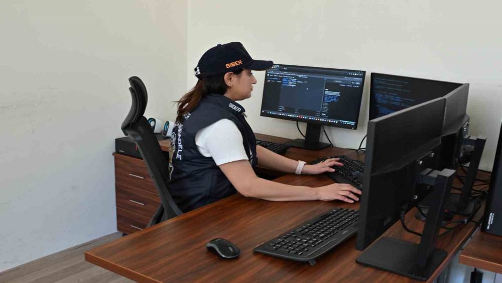 Kars&rsquo;ta Siberden operasyon: 197 sosyal medya hesabına erişim engeli!
