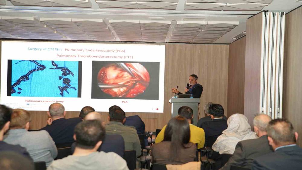 D&uuml;nya Kalp Cerrahisinin kalbi İstanbul&rsquo;da attı
