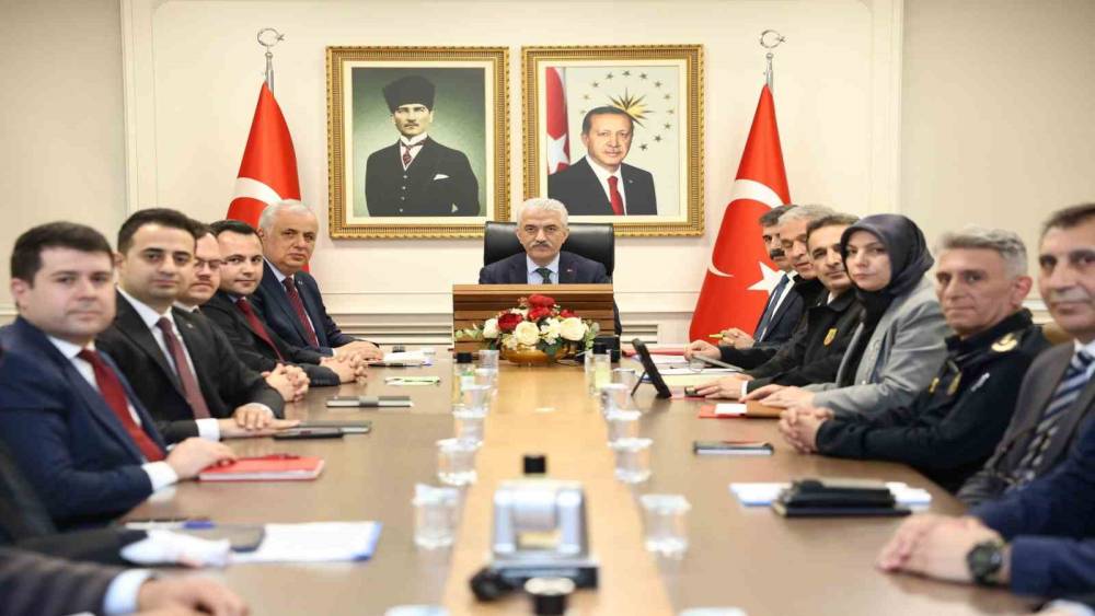 D&uuml;zce&rsquo;de eğitim ve g&uuml;venlik zirvesi
