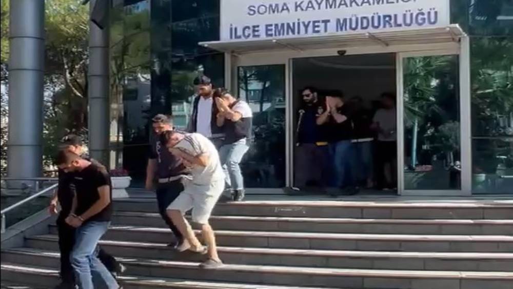 300 milyon liralık para trafiğinin ş&uuml;phelileri adliyeye sevk edildi

