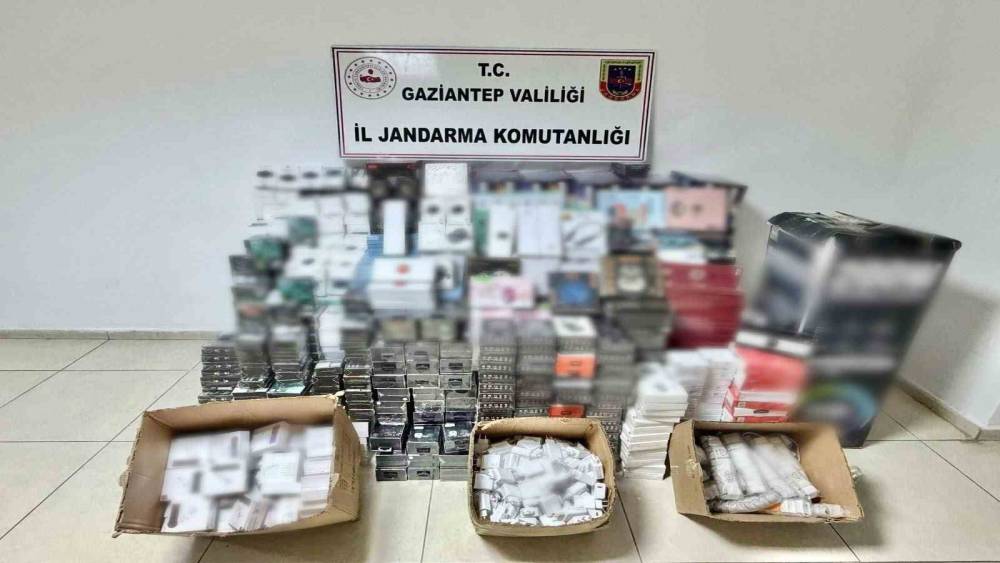 Gaziantep&rsquo;te 4 milyon TL değerinde ka&ccedil;ak elektronik eşya ele ge&ccedil;irildi: 2 g&ouml;zaltı
