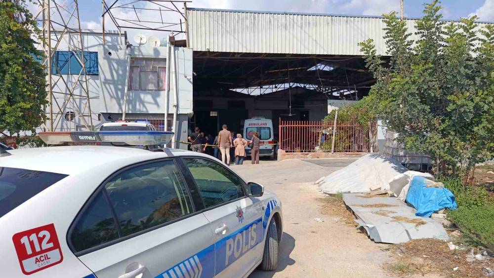 Adana&rsquo;da iş yeri sahibi &ouml;l&uuml; bulundu
