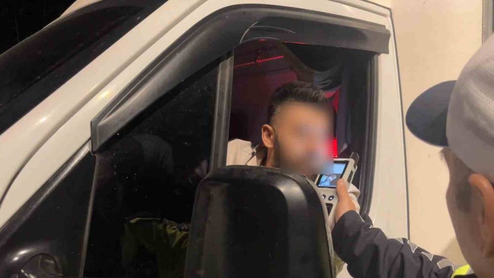 "Uyumaya geldim" dedi, alkoll&uuml; &ccedil;ıktı
