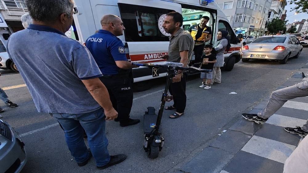 Yola d&ouml;k&uuml;len yağ kazaya sebep oldu: 1 yaralı
