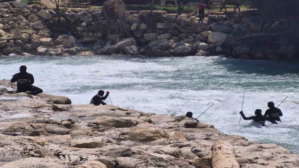Alara &Ccedil;ayı&rsquo;nda kayıp gen&ccedil; i&ccedil;in aramalar 11&rsquo;inci g&uuml;n&uuml;nde devam ediyor
