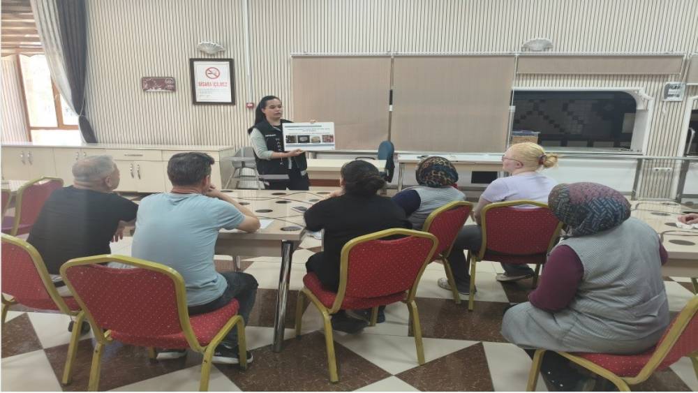 Niğde&rsquo;de narkotikle m&uuml;cadele kapsamında 431 kişi bilgilendirildi
