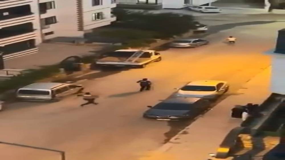 Polisten ka&ccedil;tılar ama cezadan ka&ccedil;amadılar: 172 bin lira ceza kesildi
