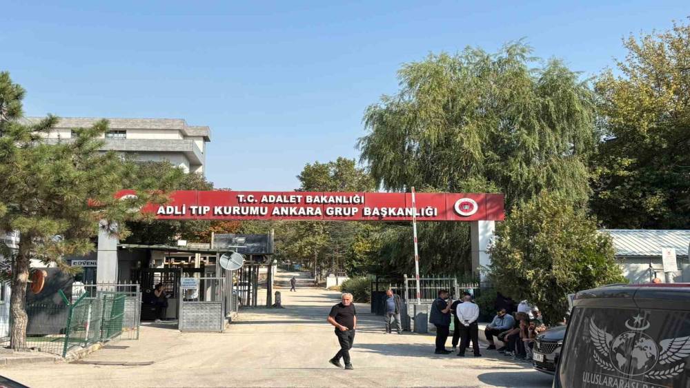 Ankara&rsquo;da &uuml;&ccedil; arkadaşını &ouml;ld&uuml;ren zanlının olayın ardından intihar ettiği ortaya &ccedil;ıktı
