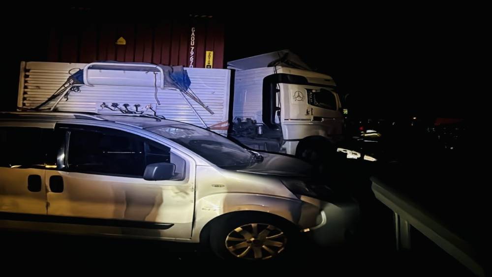 TAG Otoyolu&rsquo;nda zincirleme kaza: 5 yaralı
