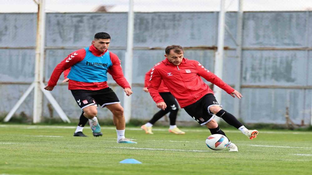 Sivasspor’da Adana Demirspor mesaisi
