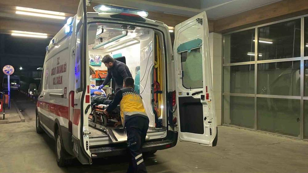 Karaman&rsquo;da babasının ardından hastaneye giderken domuza &ccedil;arptı
