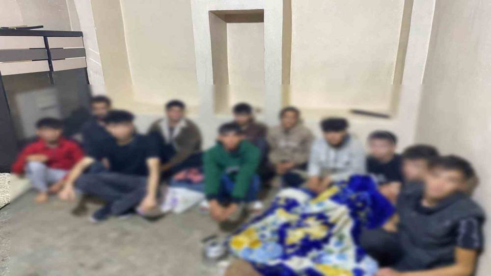 Şanlıurfa&rsquo;da 61 d&uuml;zensiz g&ouml;&ccedil;men yakalandı

