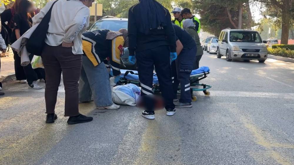 Burdur&rsquo;da motosikletler &ccedil;arpıştı: 2 yaralı

