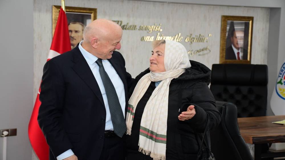 Başkan Kul: "G&ouml;n&uuml;l kapılarımız vatandaşlarımıza her zaman sonuna kadar a&ccedil;ık"
