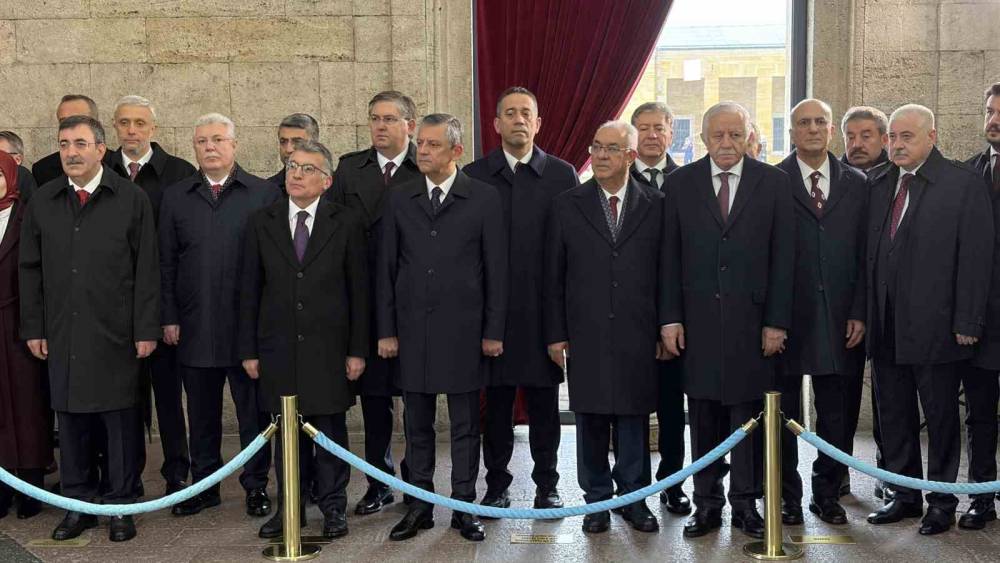 Anıtkabir&rsquo;de 23 Nisan t&ouml;reni
