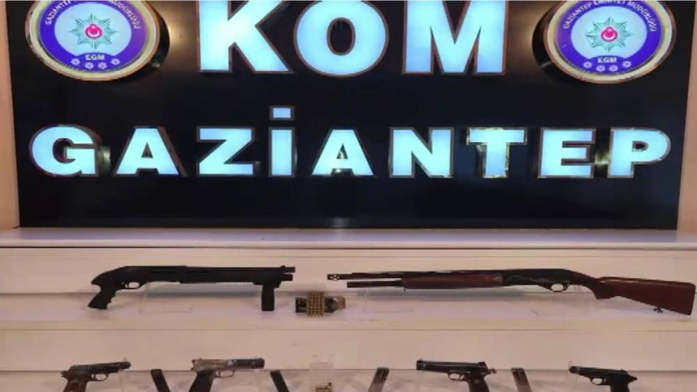 Gaziantep&rsquo;te 6 adet ruhsatsız silah ele ge&ccedil;irildi: 1 g&ouml;zaltı
