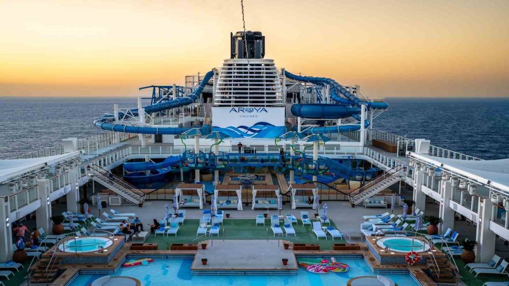 Muhafazakar cruise gemisi Aroya İstanbul&rsquo;u ana liman olarak se&ccedil;ti
