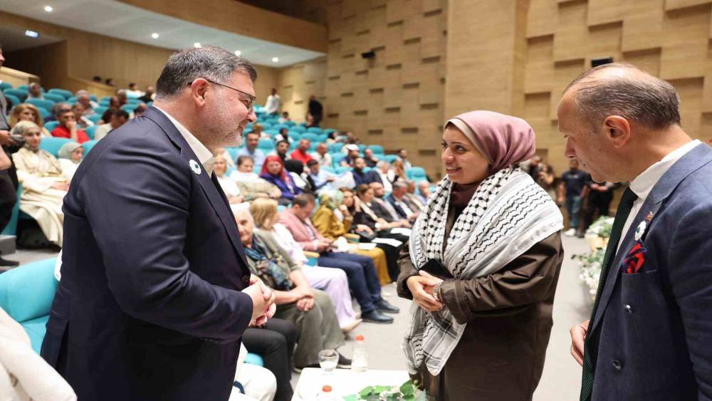 Srebrenitsa&rsquo;nın sessizliğinden Gazze&rsquo;nin feryadına: "Acı aynı, g&ouml;zyaşı aynı"
