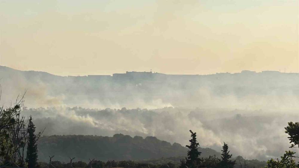 Gebze&rsquo;deki orman yangını havadan g&ouml;r&uuml;nt&uuml;lendi
