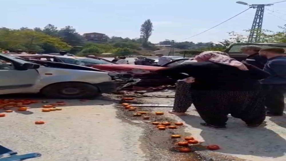 Adana&rsquo;da trafik kazası: 2 yaralı
