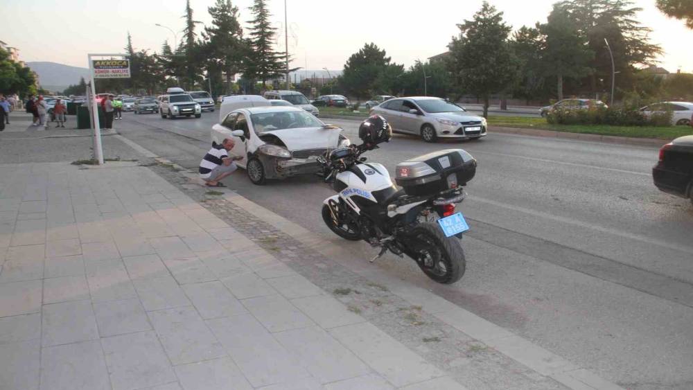 Konya&rsquo;da zincirleme trafik kazası: 3 yaralı
