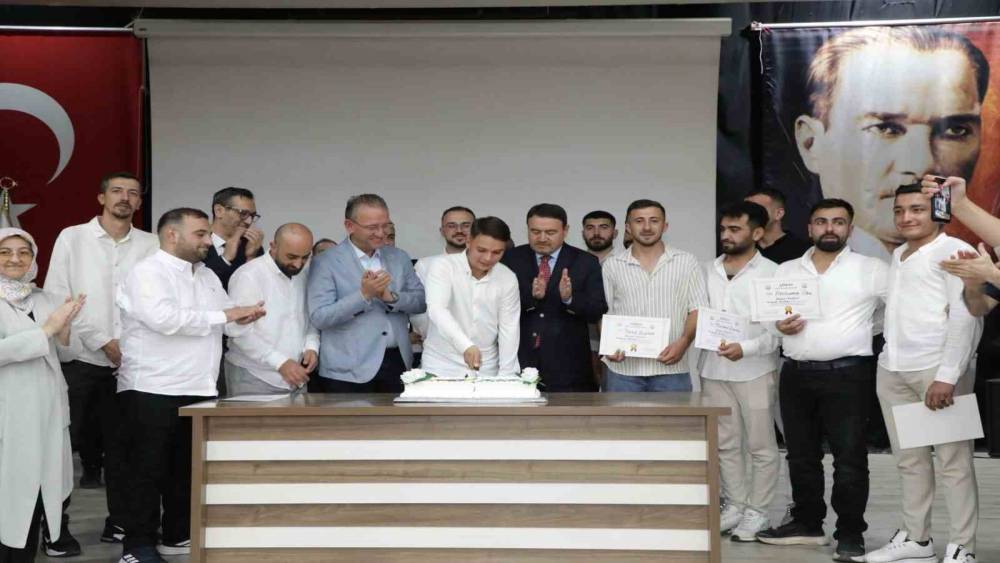 Tavşanlı&rsquo;da 13 gen&ccedil; bağımlılıktan kurtarılarak yeniden hayata kazandırıldı
