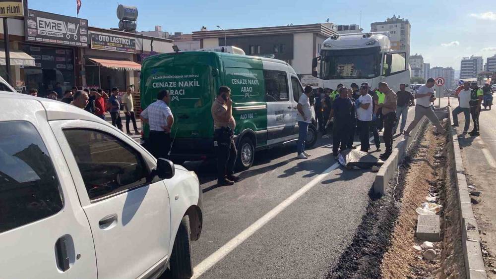 Tankerin &ccedil;arptığı yaya hayatını kaybetti
