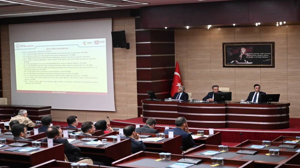 Erzurum&rsquo;da okul g&uuml;venliği masaya yatırıldı
