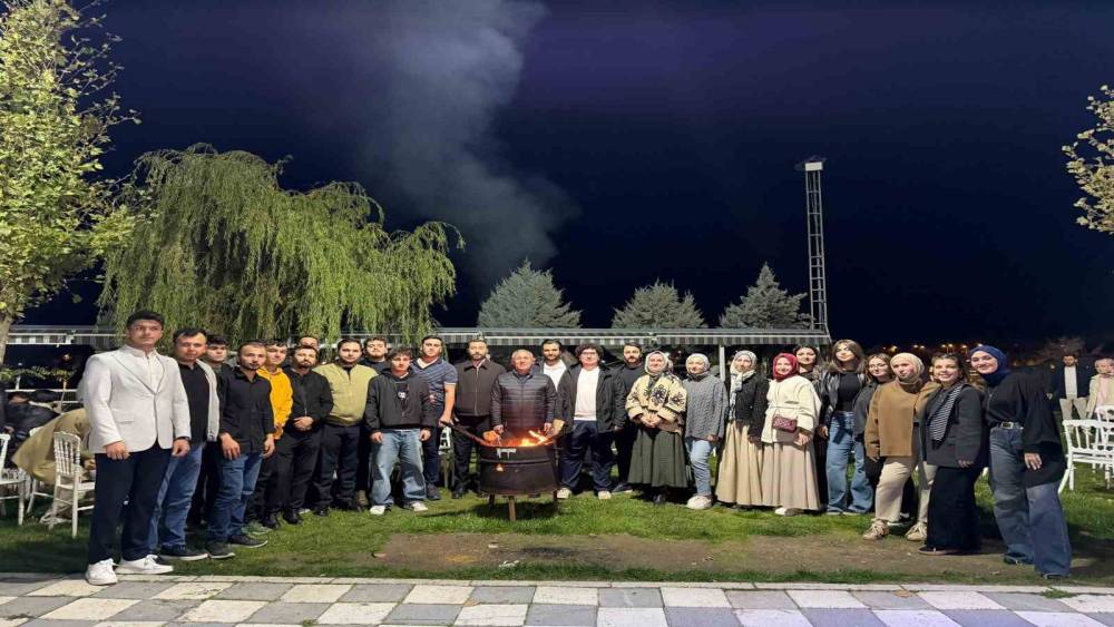 AK Parti Bilecik teşkilatında gen&ccedil;lik ateşi yakıldı
