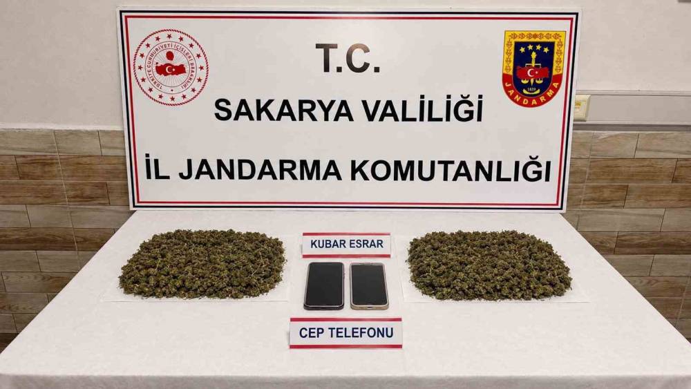 Sakarya&rsquo;da jandarmadan torbacılara operasyon: 3 tutuklama
