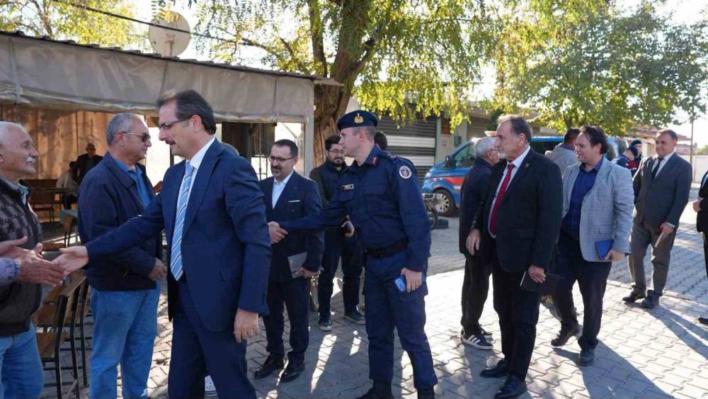 Kaymakam G&uuml;ldoğan, 3 mahallede talepleri dinledi
