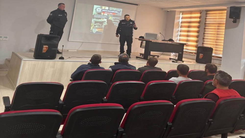 Aydıntepe&rsquo;de ruhsatlı silah sahiplerine g&uuml;venli kullanım eğitimi verildi
