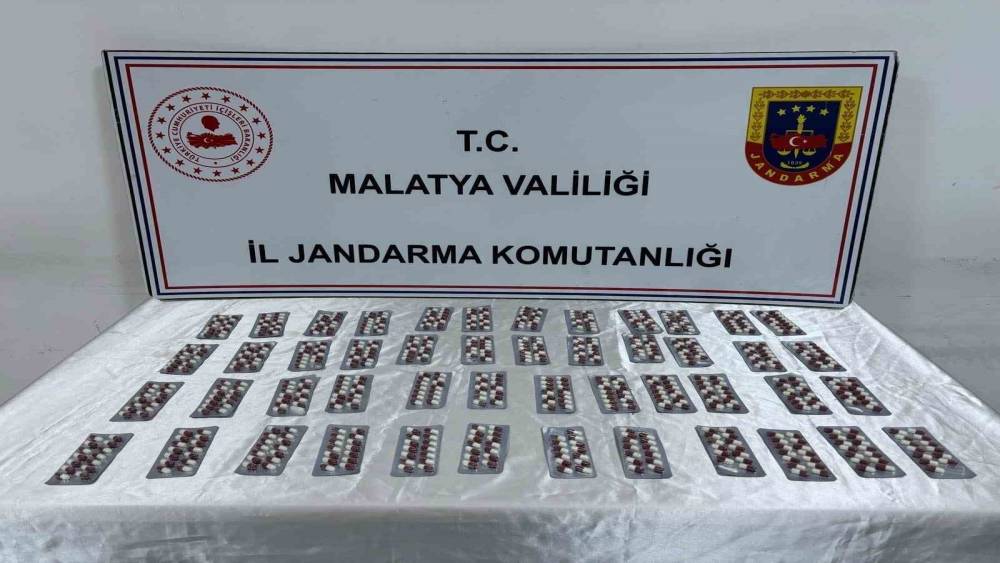 Battalgazi&rsquo;de 661 adet sentetik ecza hapı ele ge&ccedil;irildi:1 g&ouml;zaltı
