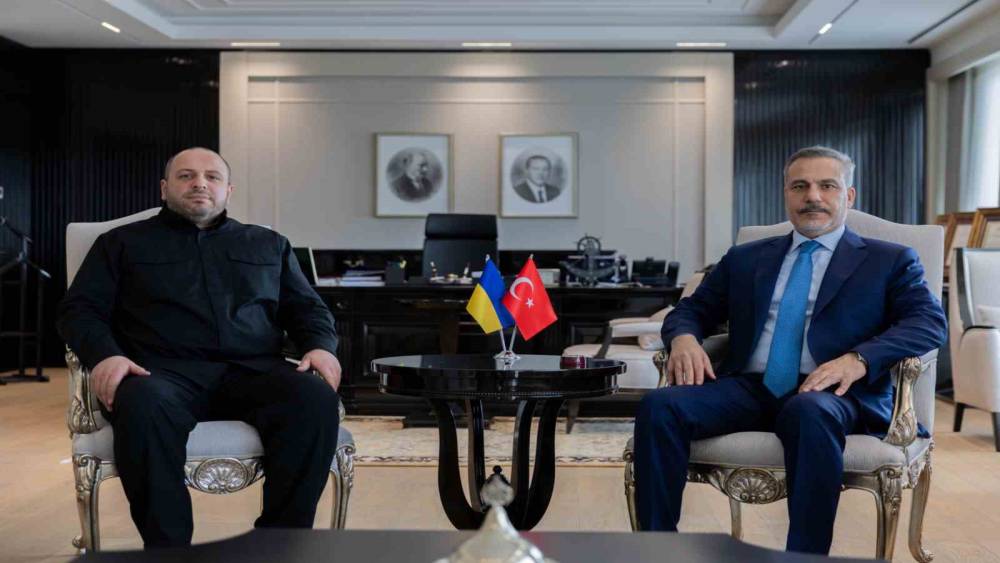 Bakan Fidan, Ukrayna Milli G&uuml;venlik ve Savunma Konseyi Sekreteri Umerov ile g&ouml;r&uuml;şt&uuml;
