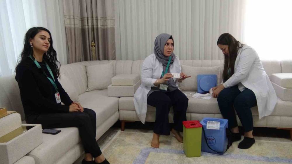 Gerc&uuml;ş&rsquo;te sağlık ekiplerinden k&ouml;y k&ouml;y "aşı" seferberliği
