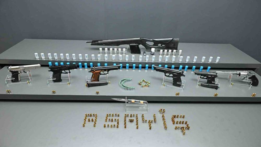 Kırşehir&rsquo;de şok uygulamada silah ele ge&ccedil;irildi
