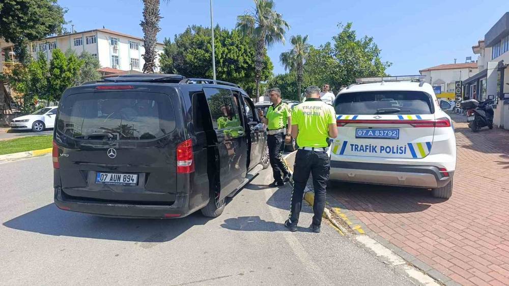 Taksicilerin korsan taşımacılık iddiası turistin ifadesine takıldı
