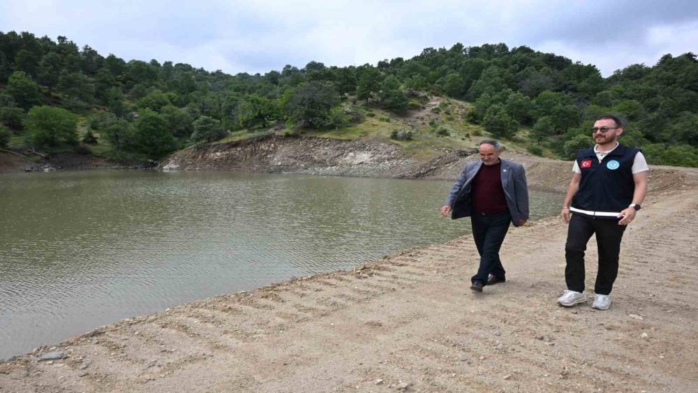 &Ccedil;ift&ccedil;inin su kaynağı yeniden hayat buldu

