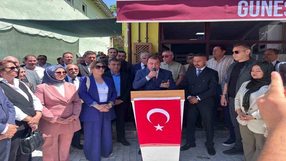MHP Sivrihisar İl&ccedil;e Başkanlığı&rsquo;nın yeni hizmet binası t&ouml;renle hizmete a&ccedil;ıldı
