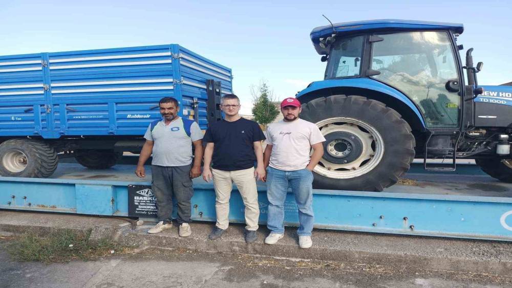 Manyas&rsquo;ta ay&ccedil;i&ccedil;eği hasadı devam ediyor: &Ouml;n alım fiyatı 37 lira olarak belirlendi
