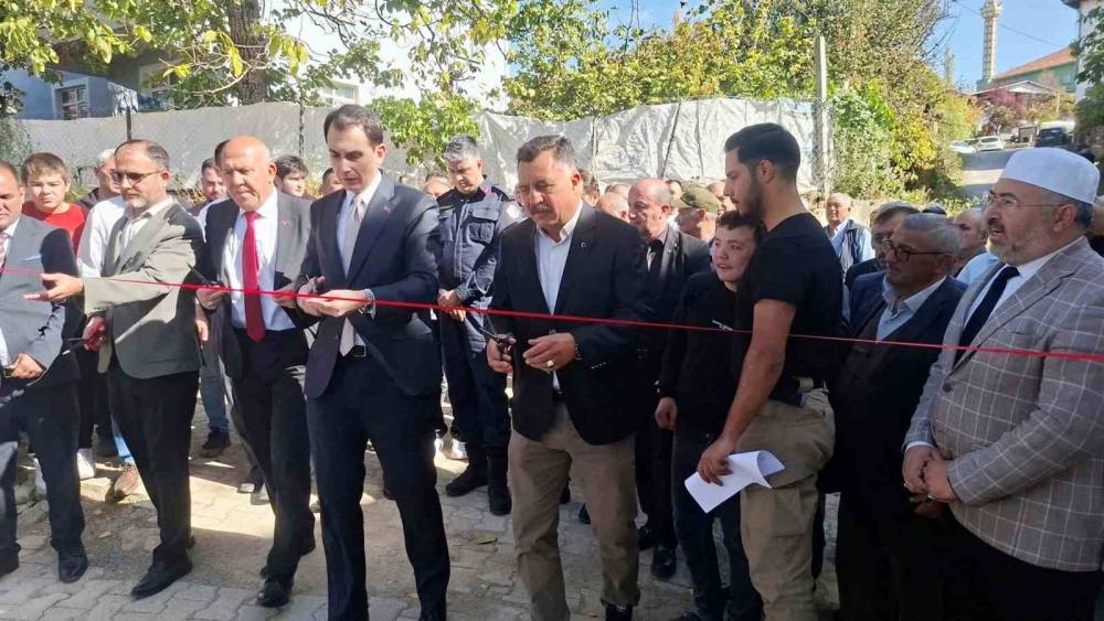 Hisarcık Kurtdere k&ouml;y&uuml;nde &ccedil;ok ama&ccedil;lı salon hizmete a&ccedil;ıldı
