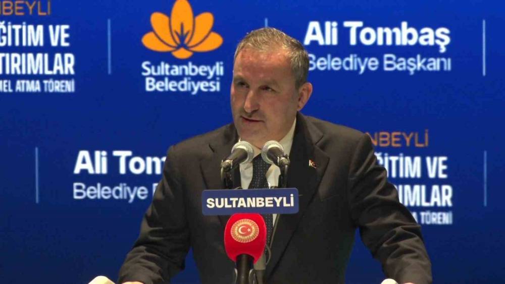 Sultanbeyli Belediye Başkanı Tombaş: "Sultanbeyli&rsquo;mizi her alanda daha ileri taşımaya kararlıyız"

