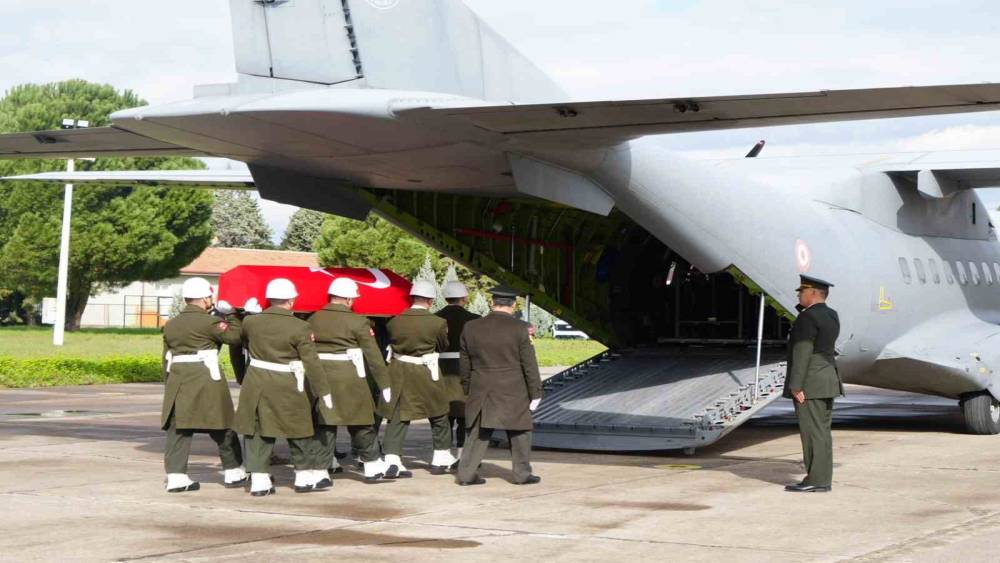 Şehit F-16 pilotunun cenazesi memleketine uğurlandı
